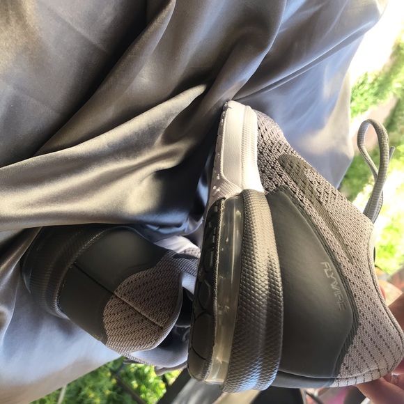 NWOT🌷Men’s Nike Air Max Typha Shoes - Picture 8 of 8